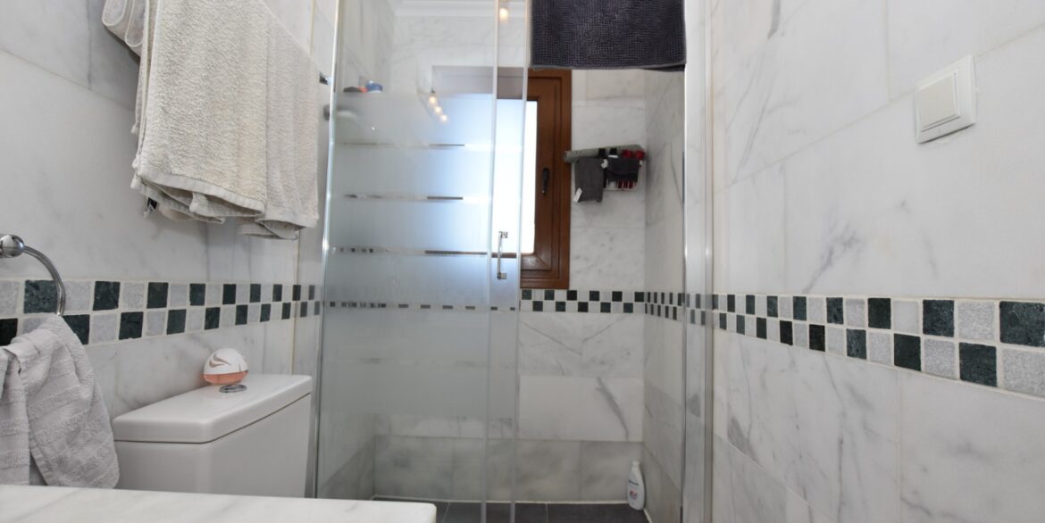o_1jodm1fqlhii1rdc1d54745dlo2q